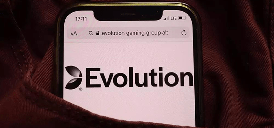 Evolution’s Anonymous Accuser to Be Named in Libel Case